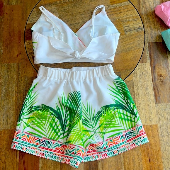 Tropical wrap style crop tank with matching button up shorts - Picture 2 of 5